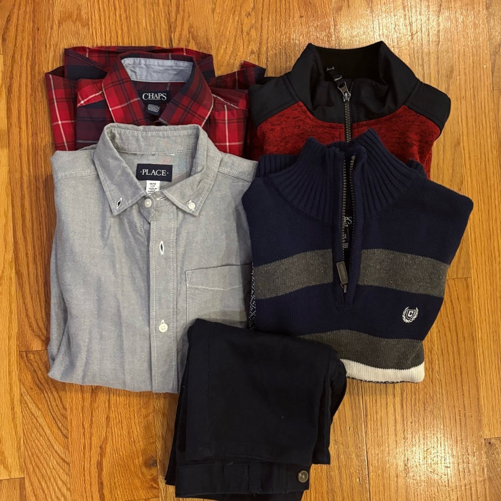 Boys med (10-12) quarter zip sweater, button down shirts n navy slacks. Worn 1x